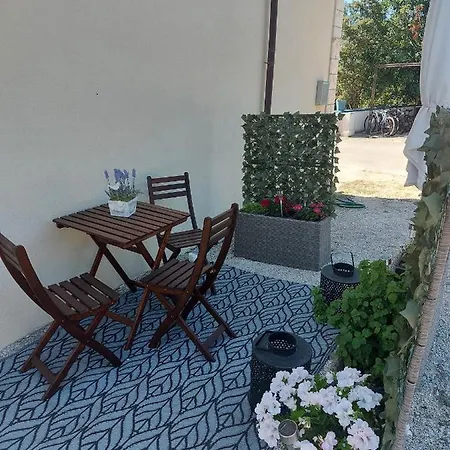 K & N * Prizba